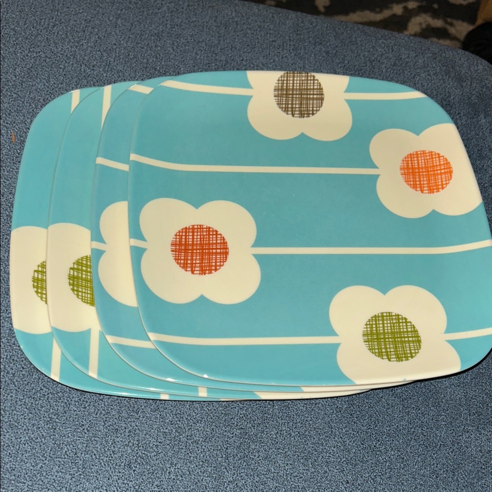 Orla Kiely Blue Floral Dinnerware Set of 4 melamine plates - Picture 13 of 15